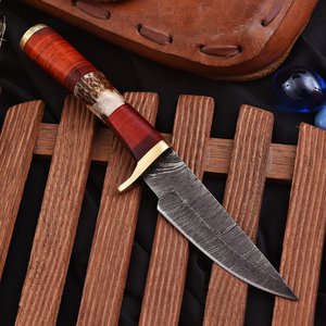 Cuchillo de caza Skinner de acero de Damasco al por mayor, hecho a mano, hoja fija, punta caída, mango de cuerno de ciervo y madera, 8 pulgadas, logotipo personalizado - Product Image 5