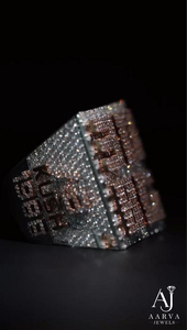 Anillo Personalizado con Nombre en Moissanita VVS, Corte Baguette, Engaste de Garras, Chapado en Oro de 18K, Banda de Plata 925, para Regalo de Compromiso o Boda - Product Image 3