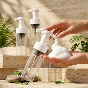 Bouteille pompe cylindrique en PET pour mousse 100ml 120ml 150ml 200ml – Flacon en plastique moussant pour produits de soin de la peau – Usine Vietnam - Product Image 3