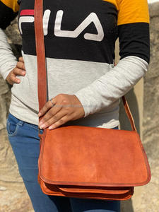 Bandolera de cuero de cabra hecha a mano para mujer, bolso de hombro hecho a mano - Product Image 2