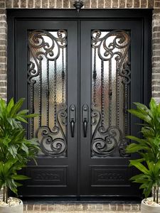 Puerta de Hierro Forjado Premium, Puerta de Entrada Decorativa de Hierro con Detalles Forjados a Mano, Vidrio Templado y Características de Seguridad - Product Image 2