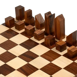 Jeu d'échecs minimaliste de haute qualité, pièces de 2,79 pouces en sheesham et bois de buis, au meilleur prix - Product Image 1