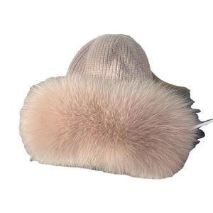 Bonnet d'hiver chaud en tricot, couleur unie, style hip hop, bonnet de ski pour hommes et femmes, bonnet élastique doux pour les voyages à la plage. - Product Image 2