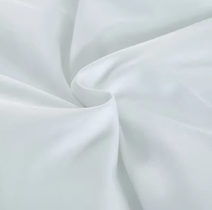 White Polyester Duvet Cover Set Queen Size Breathable <b>Quilted</b> Winter Hypoallergenic Machine Washable <b>Bedding</b> - Product Image 4