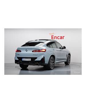 BMW X4 XDrive20i M Sport 2023 con Caja de Cambios Automática, Volante a la Izquierda, Cámara Trasera, 8,556 Millas - Product Image 2