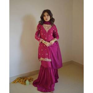 Conjunto superior e inferior de mujer de diseñador con Dupatta para ropa de fiesta - Product Image 6