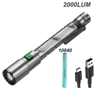 Lampe torche LED 2000 lumens 5 modes avec piles incluses