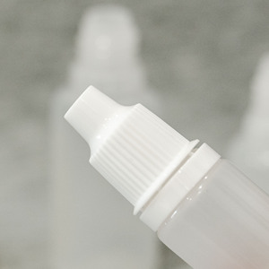 Conteneur pharmaceutique blanc en PP avec bouchon à vis pour le stockage de capsules, de poudre et de liquides 3-20 ml - Product Image 1