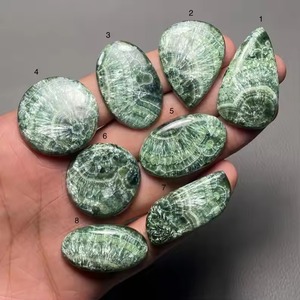 Pierre Cabochon en Séraphinite Naturelle Véritable avec Motifs Vert Plume Uniques Qualité Premium Parfaite pour Pendentifs et Bijoux de Guérison - Product Image 2