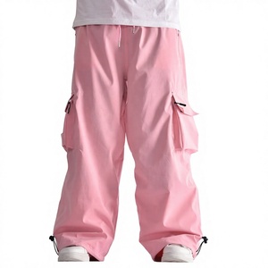 Pantalon cargo imperméable et respirant rose clair imprimé, durable, pour snowboard et ski, taille ajustable, avec doublure intérieure anti-neige - Product Image 1