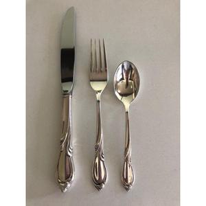 Juego de cubiertos de acero inoxidable de 3 piezas, cuchara, tenedor y cuchillo, con acabado pulido espejo, diseño personalizable, apto para uso alimentario. - Product Image 6