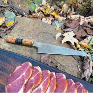 Couteau de Chef de Cuisine en Acier Damas Fait Main, Lame à Motif Durable, Étui en Cuir Écologique, Haute Qualité, Ergonomique pour Droitier - Product Image 5