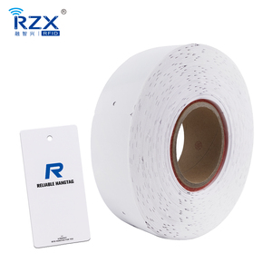 Tùy chỉnh thẻ giấy treo tag RFID bán lẻ tag UHF 860-960MHz may mặc treo tag RFID Nhãn thông minh cho trung tâm mua sắm - Product Image 1