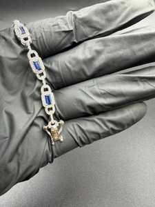 Pulsera de Lujo para Mujer en Plata 925 con Moissanita, Eslabones Geométricos, Piedra Azul Esmeralda, Engaste Hecho a Mano, Joyería para Boda - Product Image 5