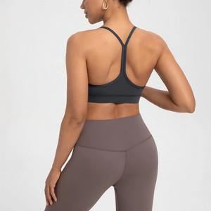 Sujetador deportivo personalizado al por mayor para mujer, con cuello redondo y espalda en Y, para entrenamiento, fitness, gimnasio y yoga, con almohadillas extraíbles - Product Image 5