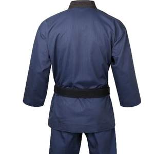Kimono de judo haute performance en tissu lavé avec logo frontal, absorbant la transpiration, idéal pour les débutants et les experts - Product Image 3