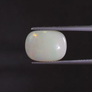 โอปอลธรรมชาติคุณภาพดี รับรองโดย IGI สีขาว น้ำหนัก 3.28 กะรัต รูปทรงคุชชั่น ขนาด 13x10 มม. เจียระไนด้วยมือ ขัดเงา น้ำหนักเบา - Product Image 1