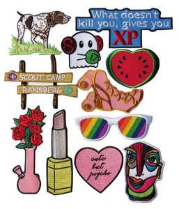 Parches Bordados Personalizados Termoadhesivos para Ropa, Parches de Diseño con Forma de Corazón y Flor, Tela de Sarga, Decoración de Plástico, Más Vendidos - Product Image 3