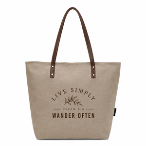 Sac fourre-tout en toile personnalisé portable avec poignées en cuir, fermeture ouverte et décorations en chaînes - Product Image 3