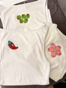 Top Corto con Bordado de Cuentas y Parche de Fresa Rosa para Mujer, Ropa Casual de Verano, Algodón Blanco Acanalado de Primera Calidad - Product Image 4