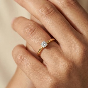 Wholesale 1.00CT IGI Certified Lab Grown Round Brilliant Cut Diamond 18K Solid Yellow Gold. D-F Color | VVS1-VVS2 Clarity | - Product Image 2