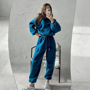 Nouvelle Collection Automne Femme : Ensemble Sportif 2 Pièces Respirant – Sweat à Capuche Court Uni et Pantalon de Jogging Décontracté pour l'Hiver - Product Image 2