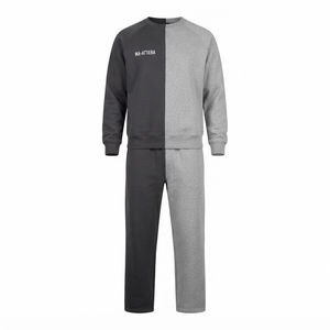 Conjunto Deportivo para Hombre, Sudadera y Pantalones Jogger en Bloques de Color Negro y Gris, Cuello Redondo, Dos Tonos, Estilo Urbano - Product Image 3
