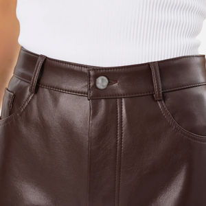 กางเกงหนังผู้หญิง ดีไซน์โดดเด่น ราคาถูก ผลิตจากโรงงาน คุณภาพดีที่สุด รับสั่งทำตามแบบ - Product Image 4