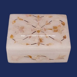 Dernières boîtes incrustées de marbre nacre rose conçues avec un produit de marque supérieure pour les bijoux et les cadeaux article - Product Image 2