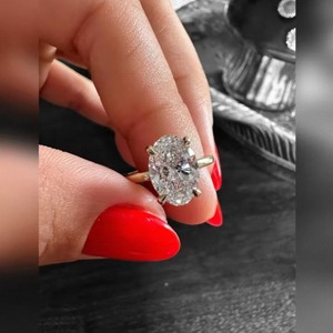 Bague de luxe en diamant de laboratoire taille ovale en argent sterling 925 pour femme, idéale pour les fiançailles, les mariages et les cadeaux d'anniversaire - Product Image 6