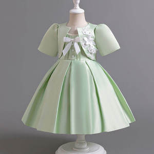 Vestido de fiesta de princesa con mangas cortas y apliques de encaje para bebés y niñas pequeñas, elegante vestido de satén verde para damitas de honor, venta al por mayor. - Product Image 1