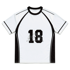 Maillot de football personnalisé pour homme, rouge, manches courtes, numéro 18, col rond, en maille polyester respirante, pour toutes les saisons - Product Image 2