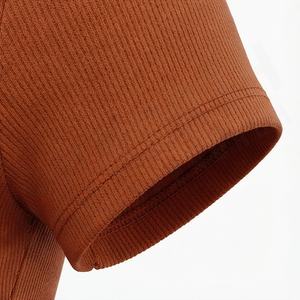 เสื้อกล้ามออกกำลังกายผู้หญิงแบบสบายๆ สีและโลโก้ตามสั่ง เสื้อยืดคอกลมถักแขนสั้น แบรนด์ส่วนตัว เสื้อฟิตเนส - Product Image 6