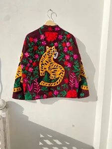 Chaqueta de Terciopelo Bordada con Tigre Estilo Boho para Mujer, Cuello Alto, Arte Floral Hecho a Mano, Ropa de Abrigo de Moda Otoñal - Product Image 5