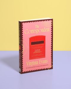 Libro perfecto para regalo: The Correspondent de Virginia Evans, artículo estadounidense (suministro al por mayor) - Product Image 3