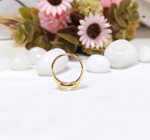 Anillo de compromiso y boda vintage de oro amarillo macizo de 14K para mujer con moissanita de 2 quilates de corte marquesa y engaste de media montura - Product Image 4