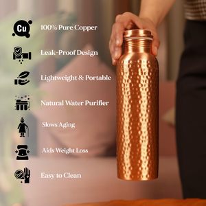 Botella de agua de cobre premium de 950 ml con acabado martillado, elegante vaso ayurvédico para hombres y mujeres, al por mayor para exportación. - Product Image 4