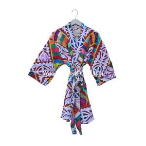 Chaqueta Kantha 100% algodón puro hecha a mano, acolchada con bordados, ropa de invierno multicolor, ropa de calle para mujeres y niñas. - Product Image 1
