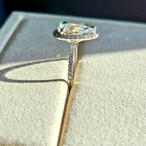 Bague en or 18 carats avec diamant de 2 carats de taille poire cultivé en laboratoire, clarté VS1 - Product Image 2