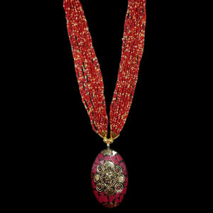 Colliers Pendentifs Mosaïque Perlée Tendance en Gros, Bijoux Artisanaux Créatifs pour Anniversaires Féminins, Style Bohème Noir à la Mode - Product Image 1