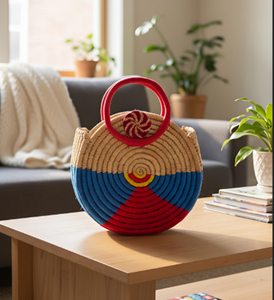 Panier rond en herbe tressé à la main avec garniture festive et poignée, rangement élégant et écologique d'Orissa - Product Image 1
