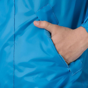 Veste imperméable à capuche pour homme, bleu clair, polyester, printemps, décontractée, fermeture éclair, coupe classique - Product Image 5