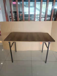 Table à manger pliable en bois avec structure métallique, design rectangulaire moderne pour la maison, le café, le restaurant KTS-230512-15 - Product Image 5