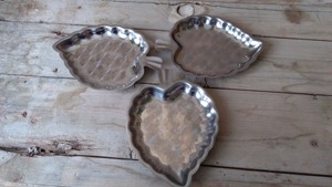 Assiette en métal en forme de cœur argenté, magnifique plat de service pour une présentation élégante des aliments et la mise en place de tables dans les cafés et restaurants. - Product Image 4