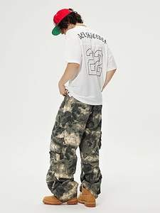 เสื้อยืดพิมพ์ลายตัวเลขขนาดใหญ่แบบกำหนดเอง ผ้าระบายอากาศได้ดี สไตล์สตรีทแวร์ สำหรับทุกเพศ  รับผลิตแบบ OEM ODM ขายส่งเสื้อผ้าจากผู้ผลิต - Product Image 3