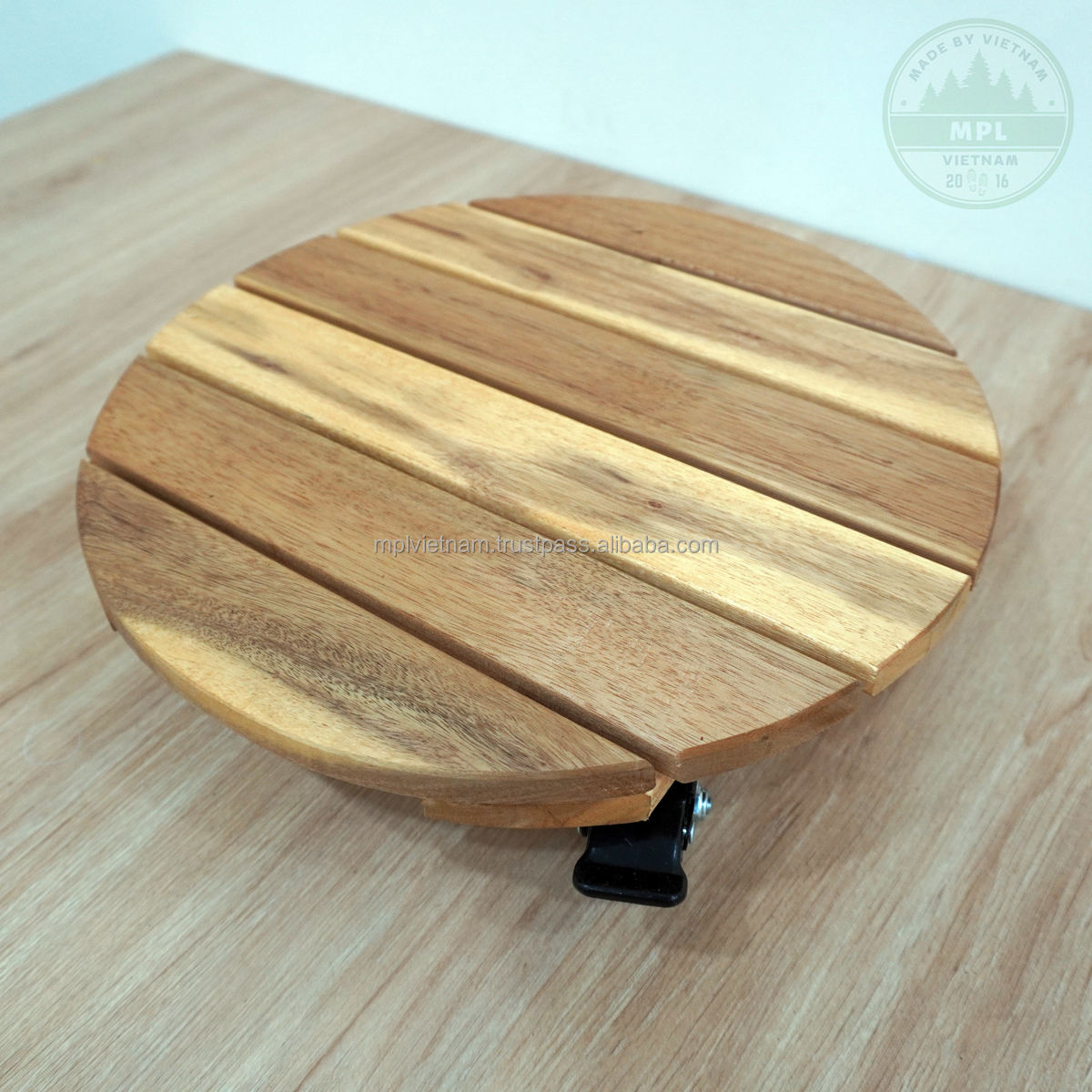 สีน้ำตาล