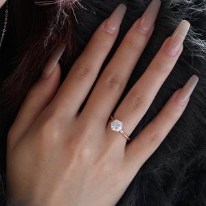 Anillo de compromiso de diamante de laboratorio redondo brillante de 1.5 ct con certificación IGI al por mayor, estilo vintage de oro rosa de 14K con engaste Milgrain - Product Image 3