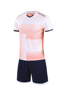 Ensemble d'uniformes de football personnalisés sublimés, respirant et à séchage rapide, kit de maillots de football, vêtements de sport en gros pour équipes - Product Image 3