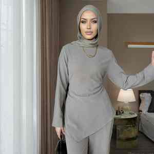 Abaya Moderna con Detalles de Perlas para Mujer Musulmana, Estilo Casual y Elegante, para Uso Diario, Larga hasta el Suelo, Manga Larga, Cuello Barco, Ligera - Product Image 1