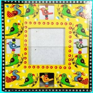 Marco de Fotos Cuadrado de Madera Amarillo, Pintado a Mano, con Impresión UV Creativa y Ecológica - Product Image 1